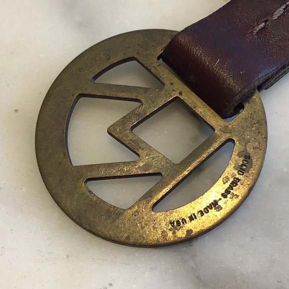 VTG 1980’s Marlboro Tobacco Memorabilia Brass Keychain - Picture 3 of 5